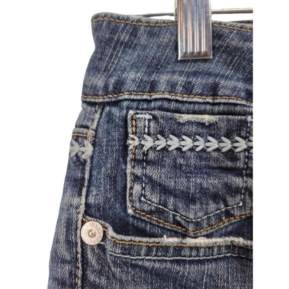 Request Destressed Skinny Midrise Medium Wash Jeans  Juniors Size 13/32 - Picture 5 of 10